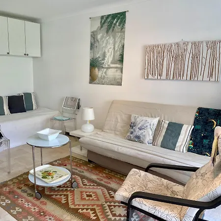 Nicestudio With Air Conditioning Minimum 7 Nights Apartmán